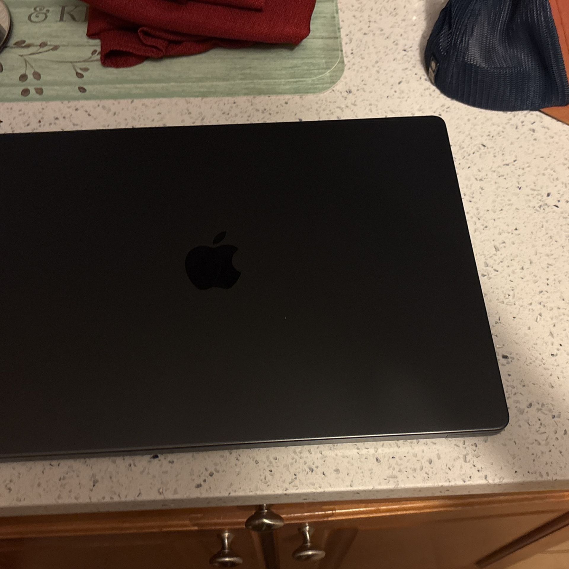 MacBook Pro 2024