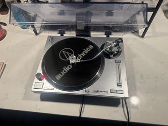 AT-LP120XUSB TURNTABLE