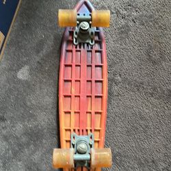 Free former Skateboard