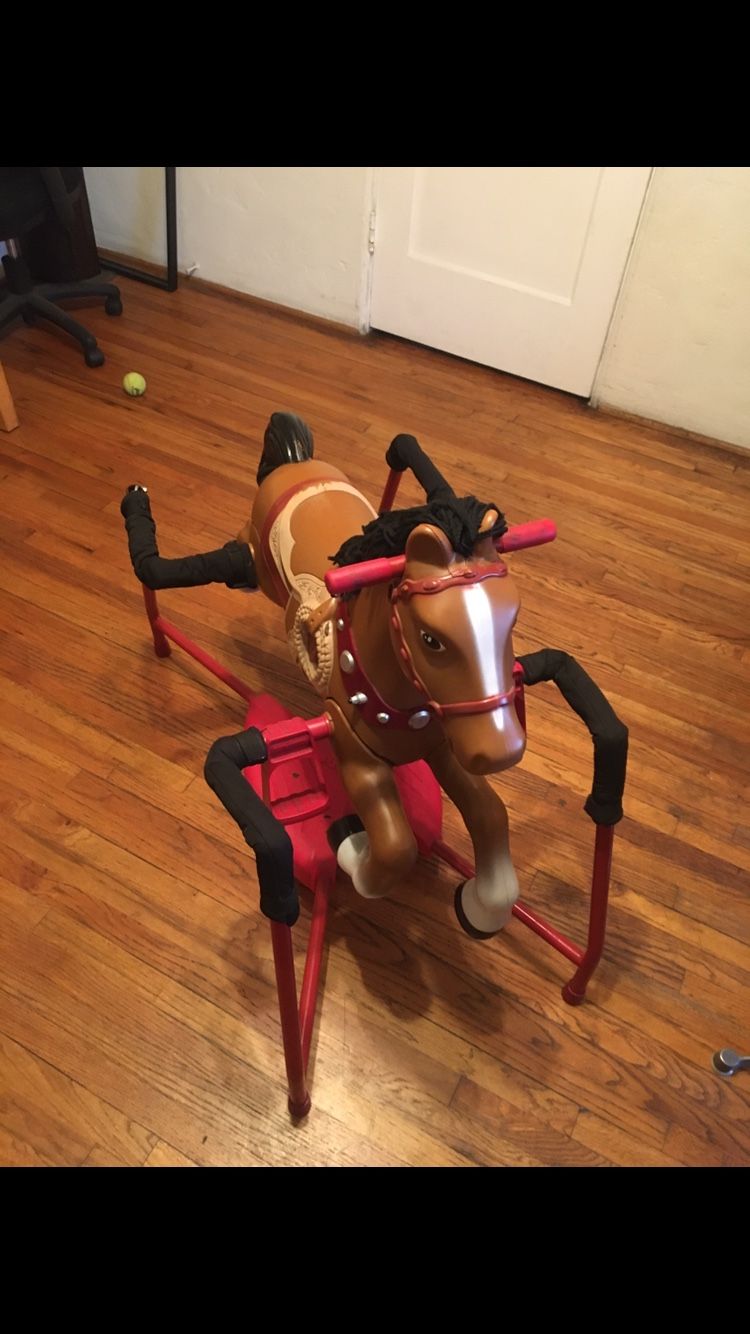 Horse ride for kids great condition