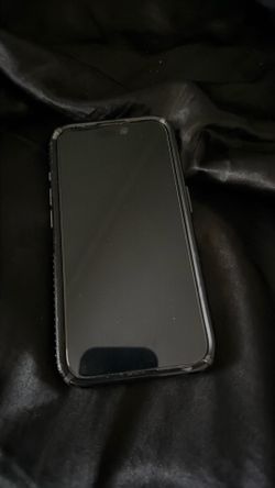 Iphone 15 Pro with case and screen protector