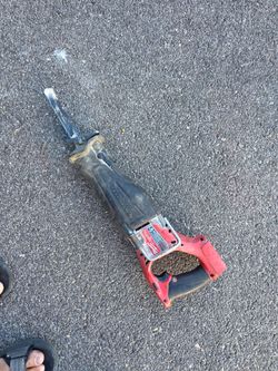 Milwaukee saw saw