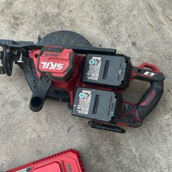 Battery Skil Saw