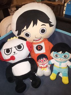 FREE RYANS WORLD TOYS