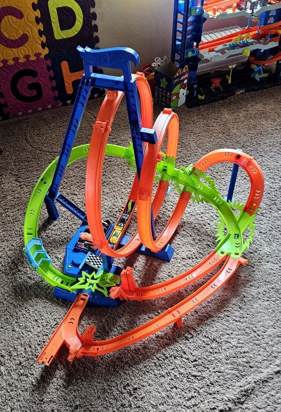 The Hot Wheels Action Epic Crash Dash