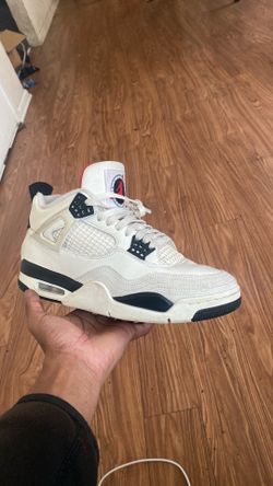 Jordan 4s