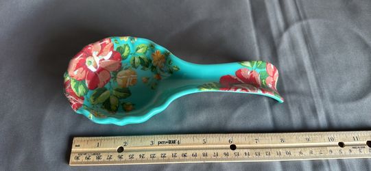 Pioneer woman plastic spoon rest