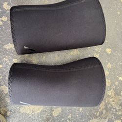 A7 Hourglass Stealth Knee Sleeves 