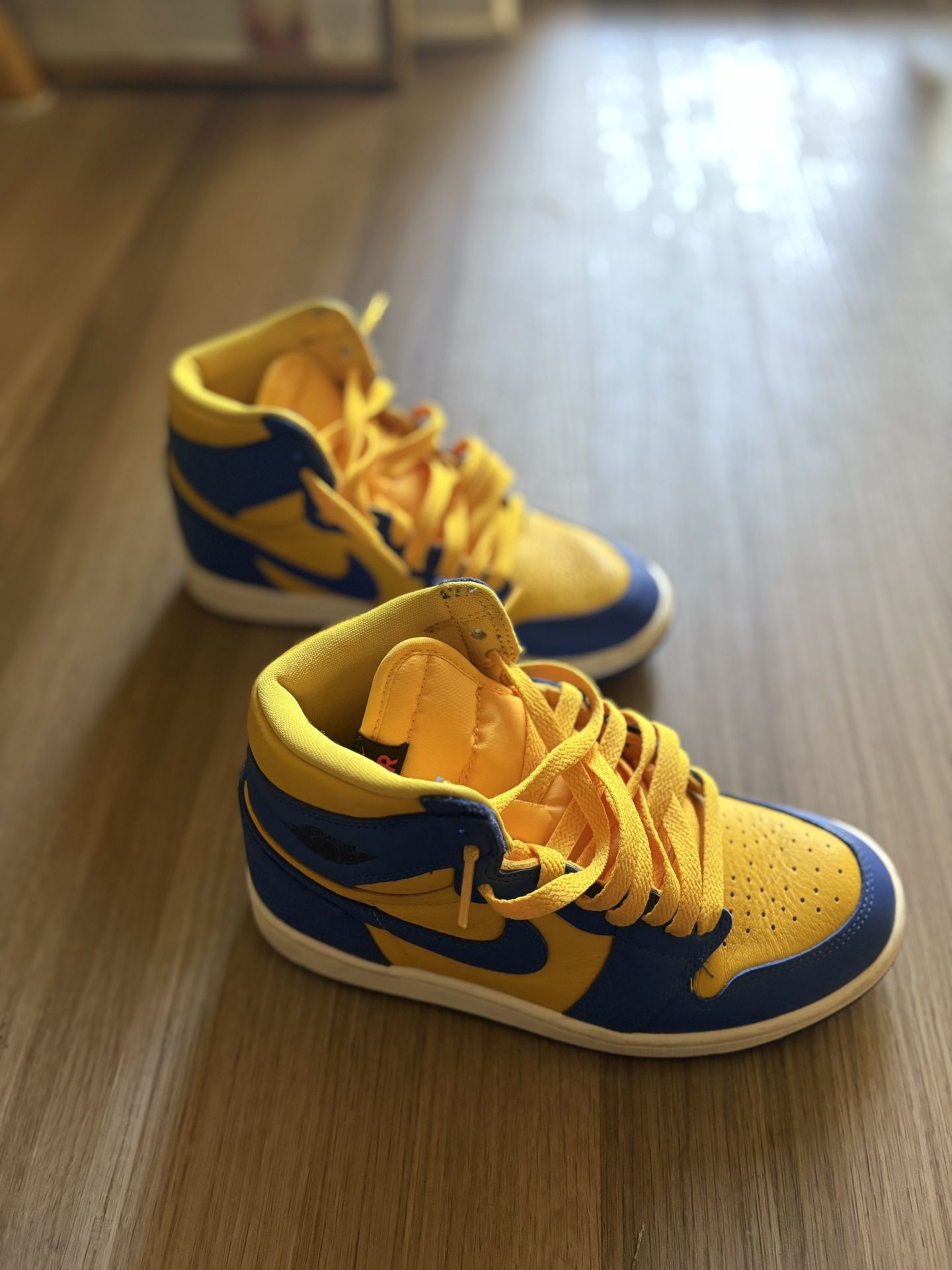 Retro High OG’s 1 6.5 Women (No Box)