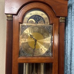 Ridgeway Grandfather Clock 83x22”