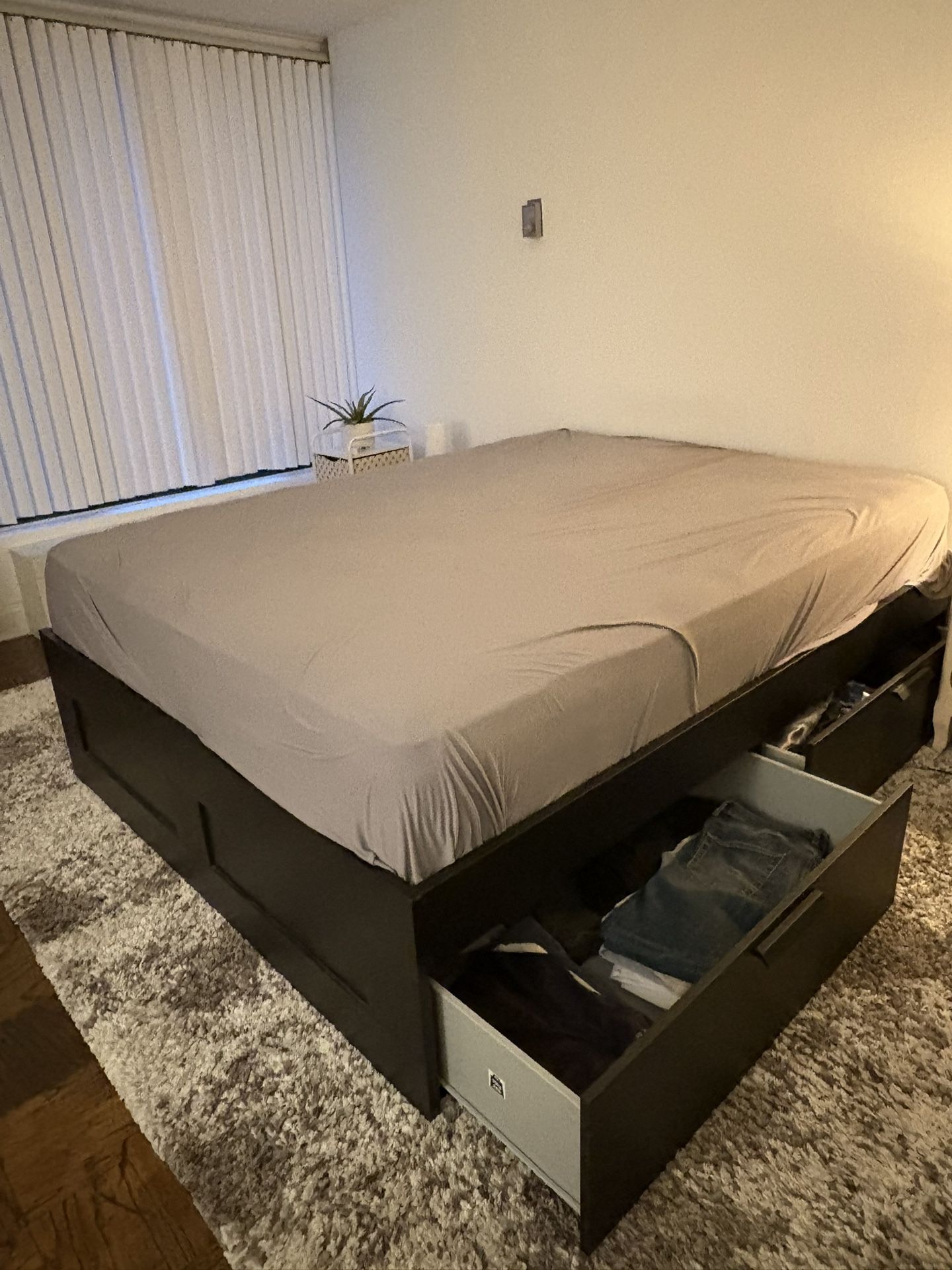Queen Bed Frame With Drawers 