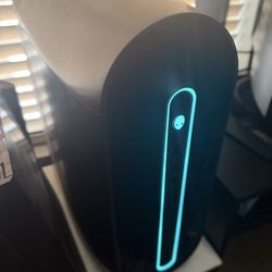 Alienware pc and monitor