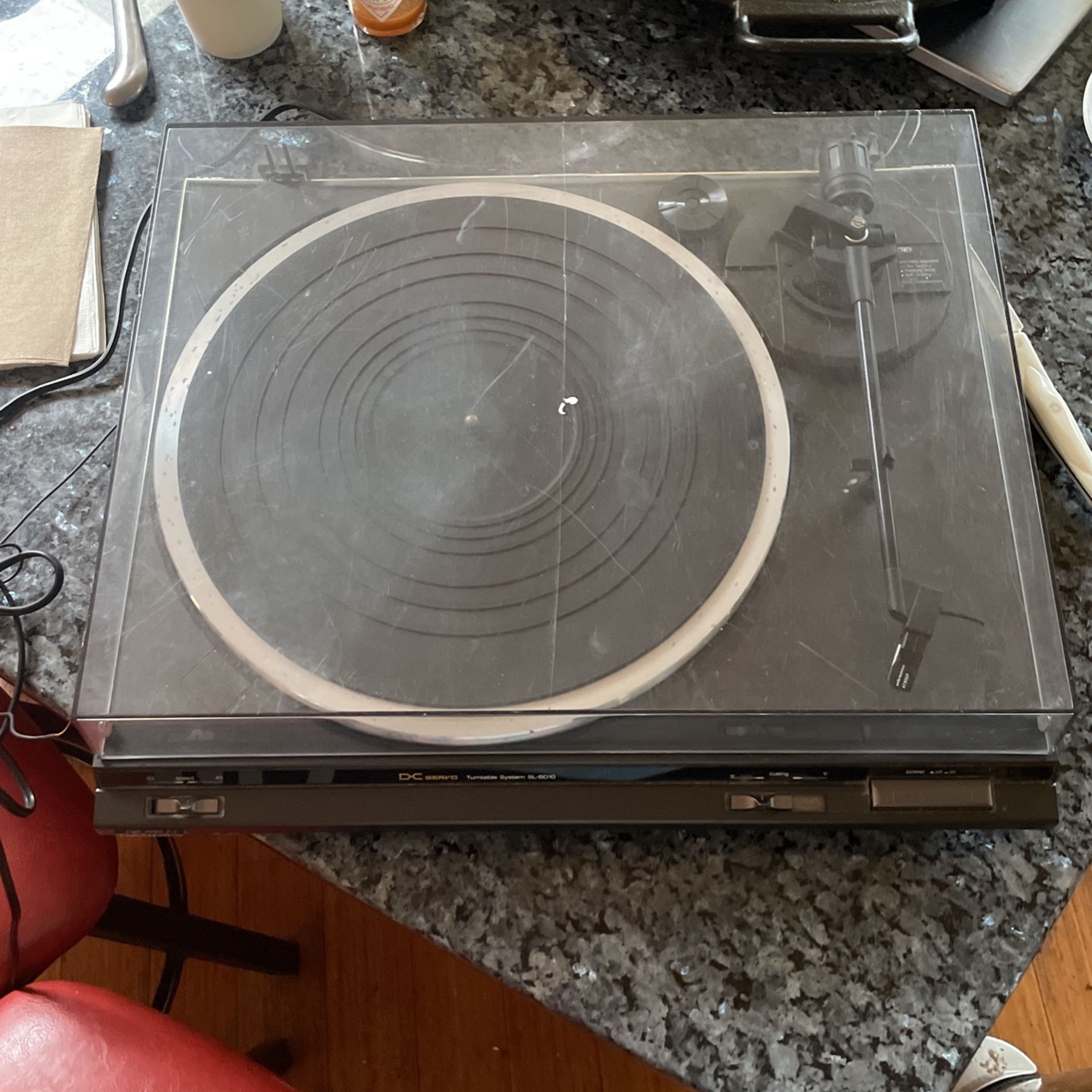 Technics Turntable DC Servo SL-BD10