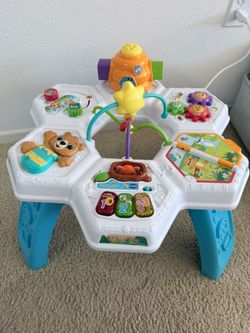 VTech Buzz & Learn Activity Table