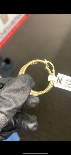 10k Gold Hoop Earing 