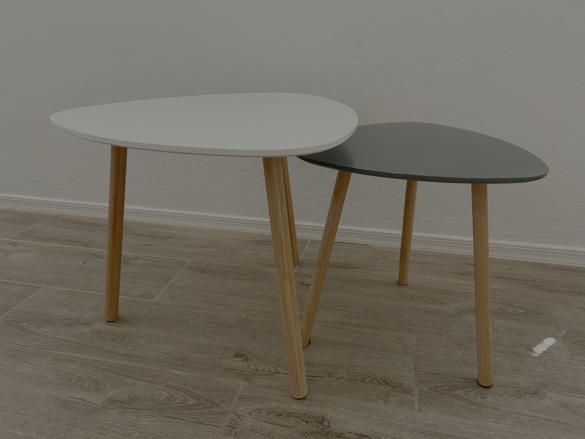 Triangular Coffee table set