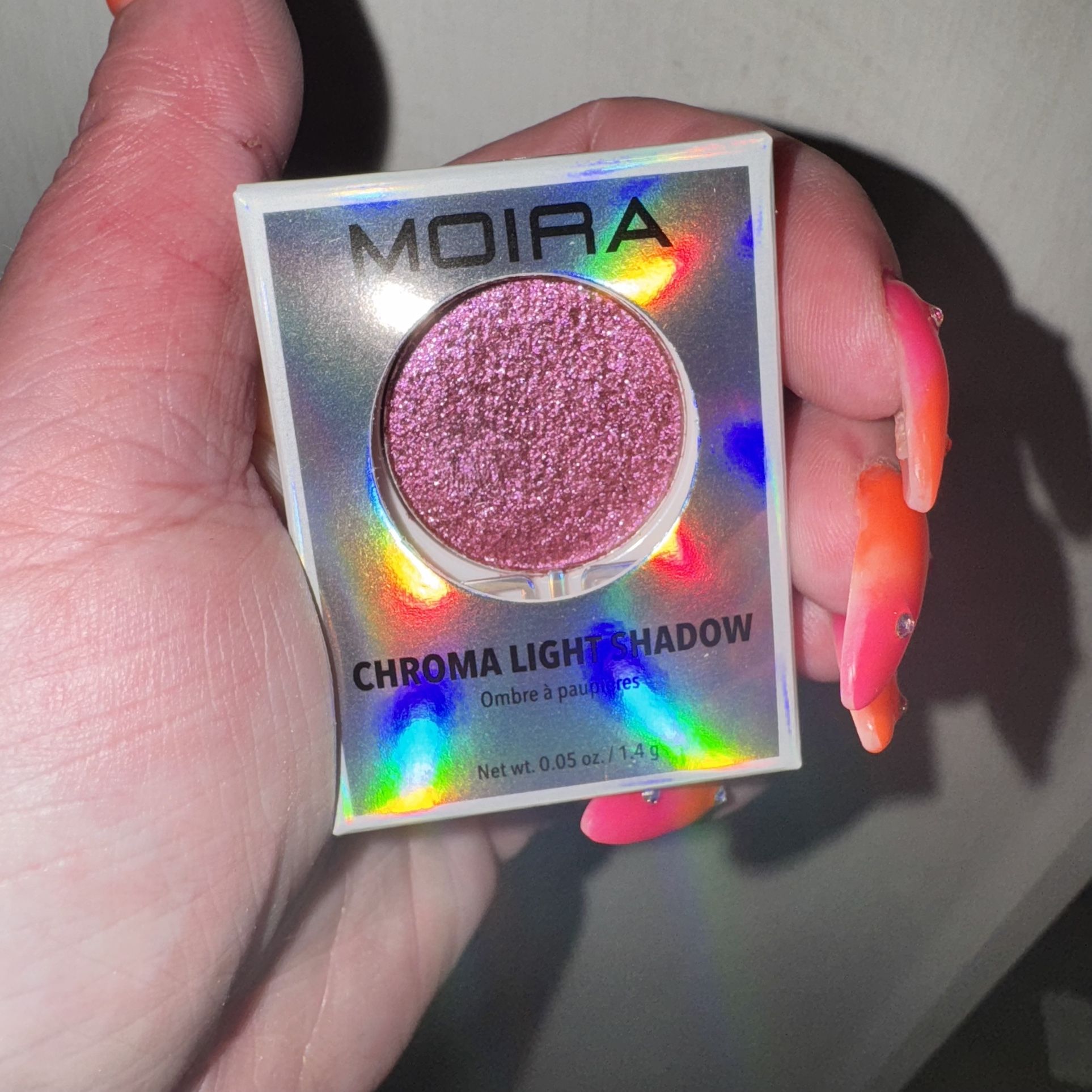 Chroma Light Shadow