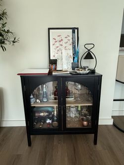 Bar cabinet - Threshold