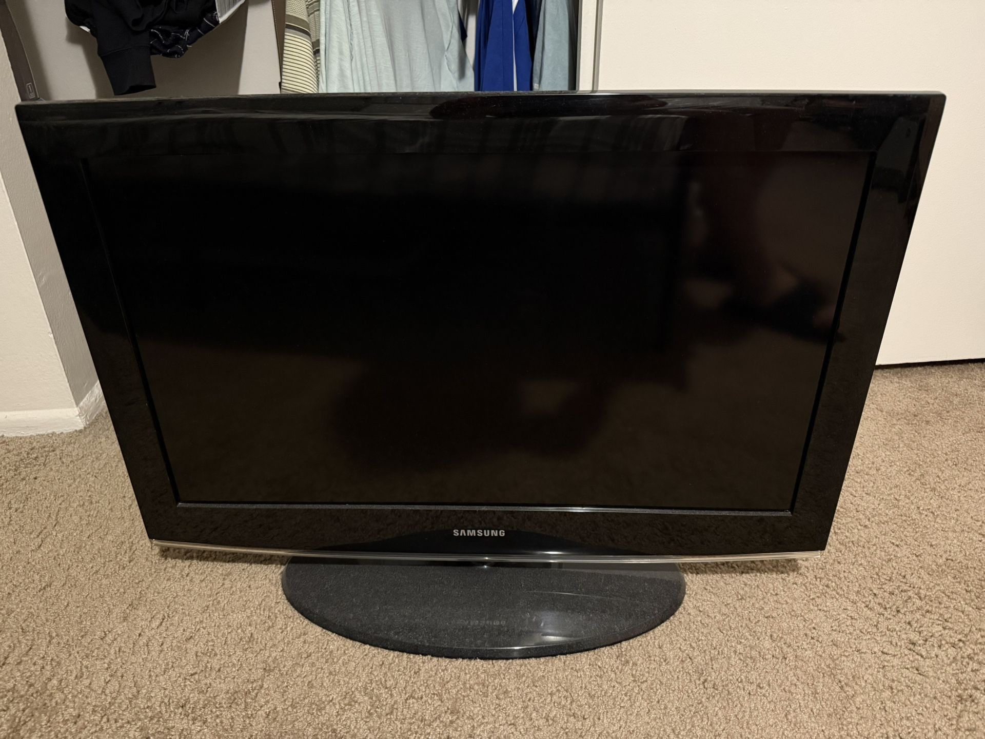 Samsung Tv 32” Television LN32B360C5DXZA