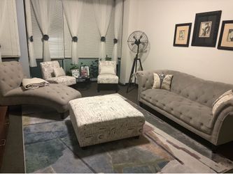 Moving Sale:Everything Must Go(Tv, Rug, Black lamp not included)