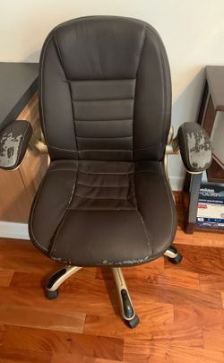 Computer chairs (2)