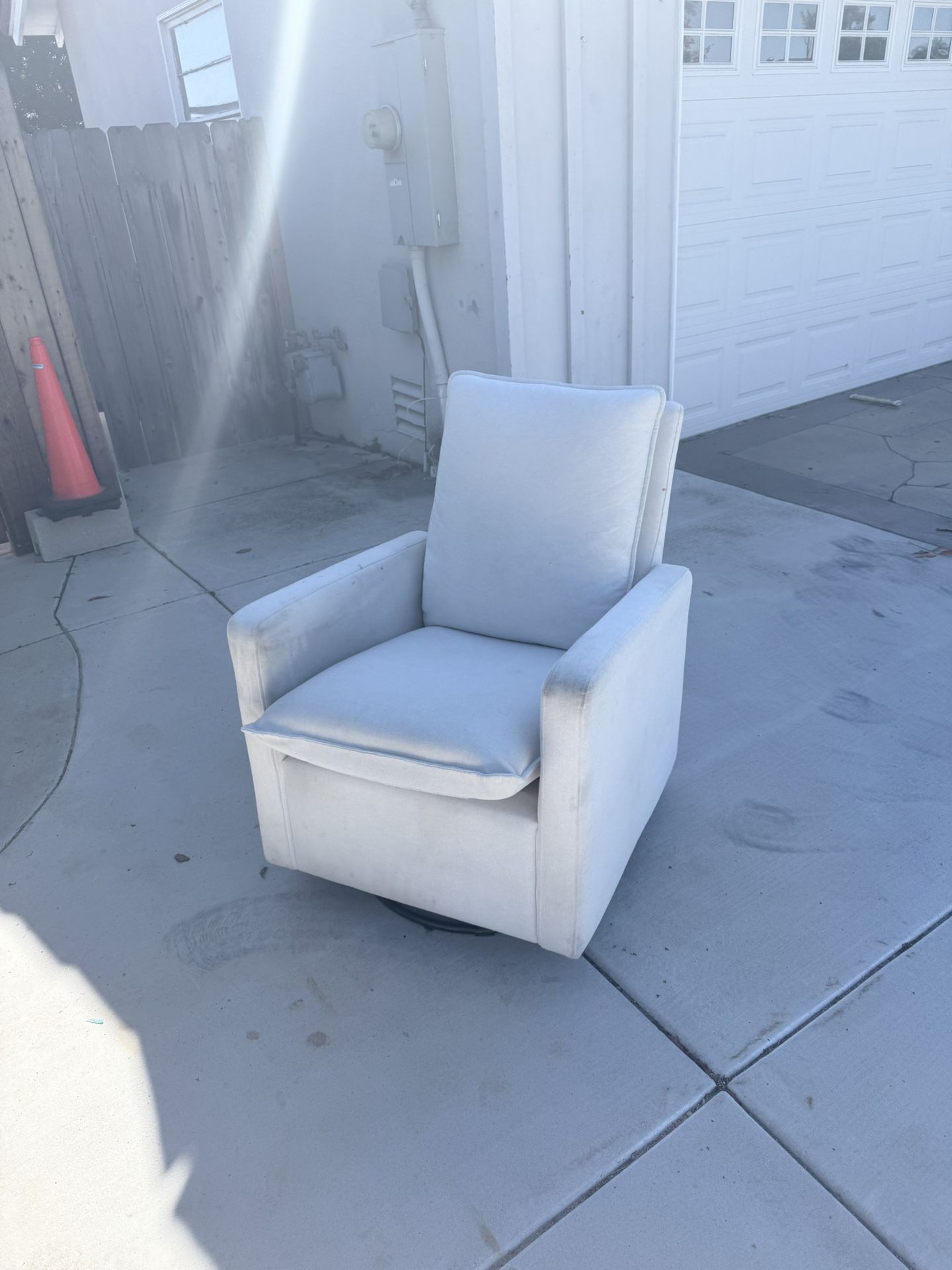 Free Rocking Chair (swivels 360)