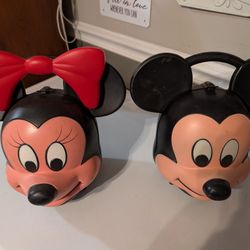 vintage Walt Disney's Magic Kingdom metal lunch box Along With Mickey And Minnie Plastic Character Heads