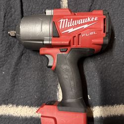 Milwaukee M18 Fuel 18V Lithium-Ion Brushless Cordless 1/2 in. Impact Wrench with Friction Ring