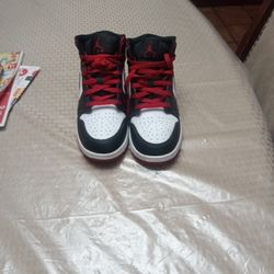 Size 7 Nike Jordans Brand New Excellent Condition