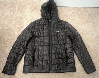 Men’s Patagonia Nano Puff Hoody Jacket  Size Small Black