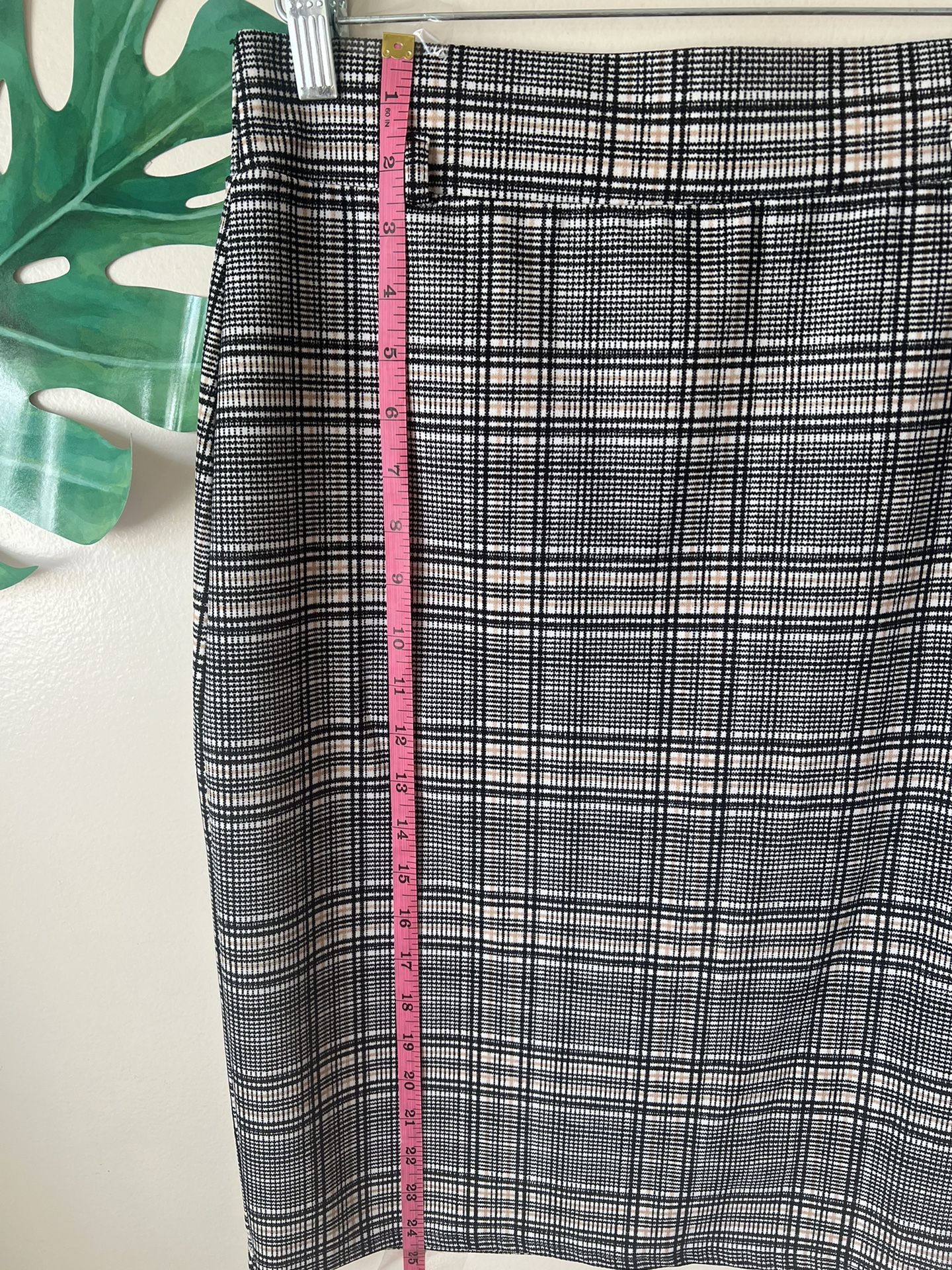Plaid Mini Pencil Skirt