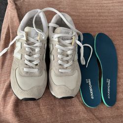 New Balance 574 Size 8.5 Wide 