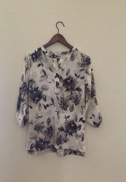 New Van Heusen Women’s Top