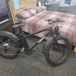 Nakto 26" Fat Tire Super Cruiser E-Bike