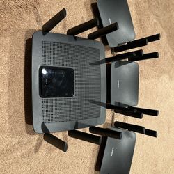 Linksys EA9500 Tri Band Gigabit Router and 3x RE9000 Satellites