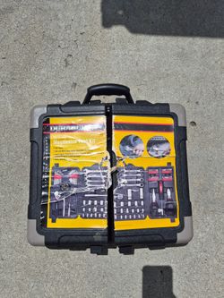 Durabilt 101-piece mechanics tool kit, which includes a variety of SAE and metric tools in a blow-molded storage case.