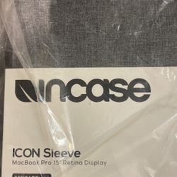 Incase 15”  Laptop sleeve