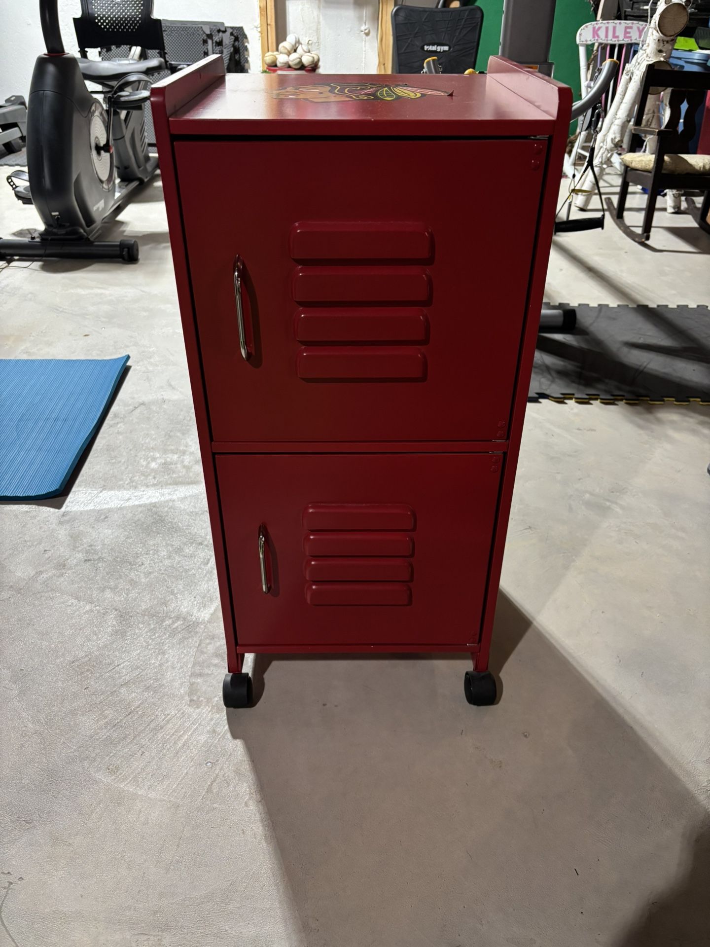 Chicago Blackhawks Cabinet/Nightstand/End Table