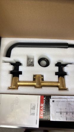 Sumerain matte black wall mounted roman tub faucet