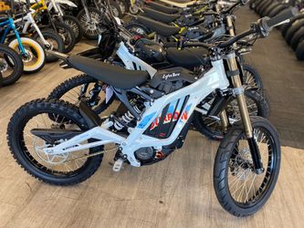 Surron Light Bee X 10,000W/72V Electric Dirt Bike