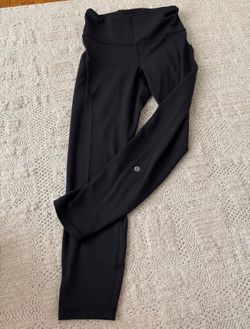 size 8 lululemon leggings with pockets  barley worn