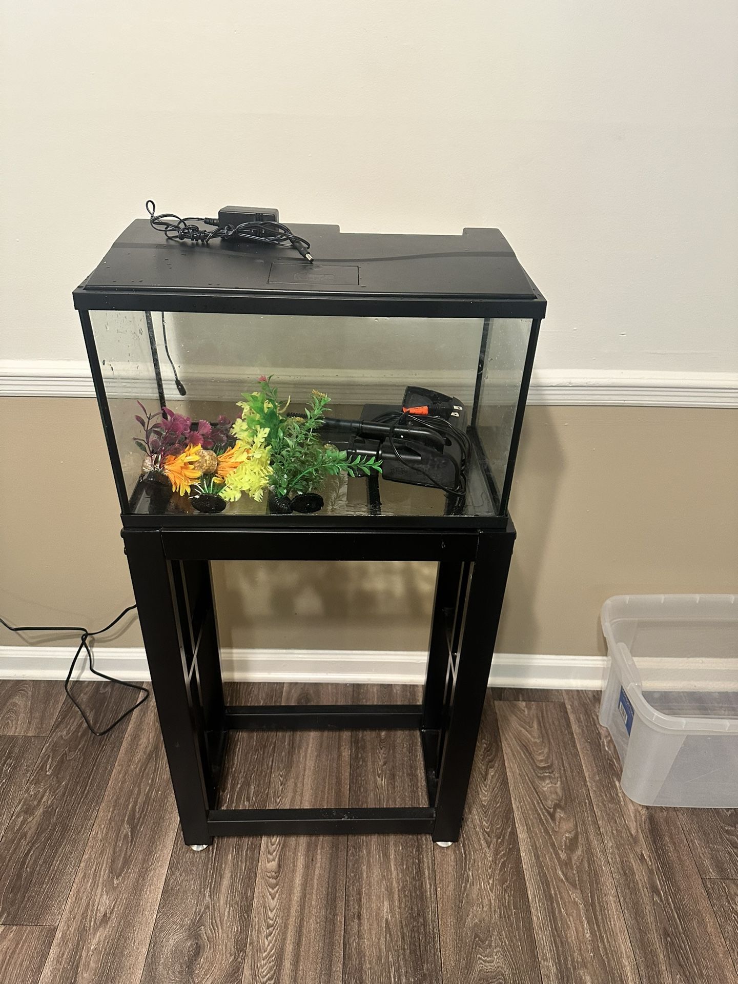 10 Gallon Aquarium W/ Stand And Supplies