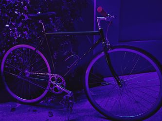 FIXED GEAR BIKE