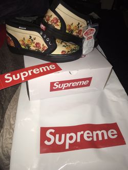 Supreme Vans