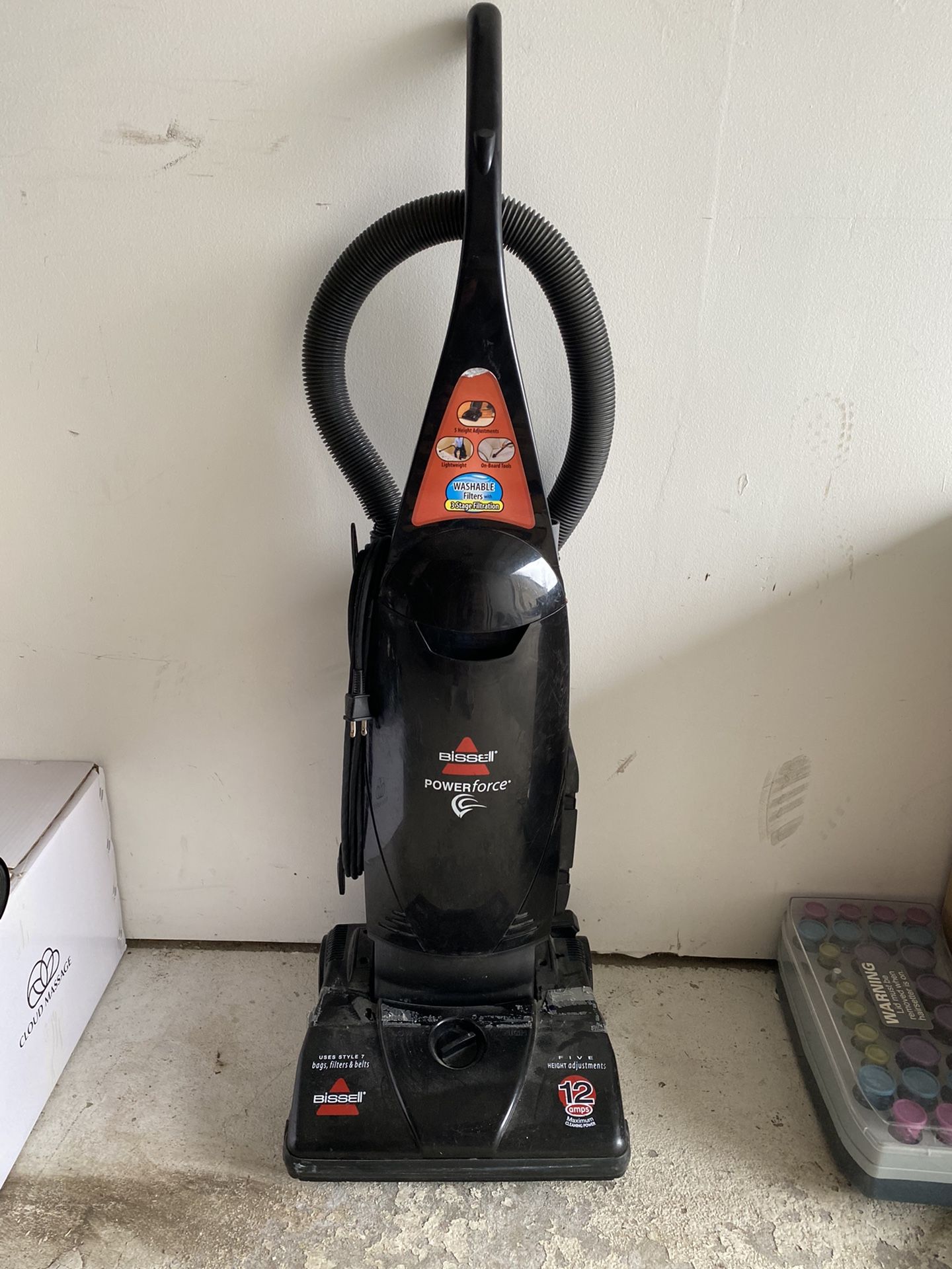 Bissell Powerforce Vacuum for Sale in Oak Lawn, IL OfferUp