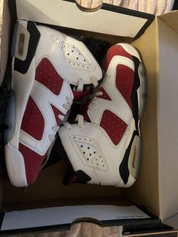 Carmines Jordan 6s Size 6y