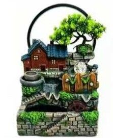 Fuente con Aro de Luz LED, Casa Roja y Árbol – Mayoreo $25