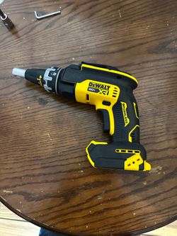 Vendo new DeWalt 20V XR Brushless Drywall Screwgun (tool only)