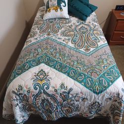 TWO TWIN BEDS INCLUDES ALL