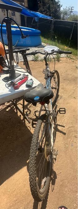 Mountain bike, bike rack for hitch, chain cleaner and bike pump
